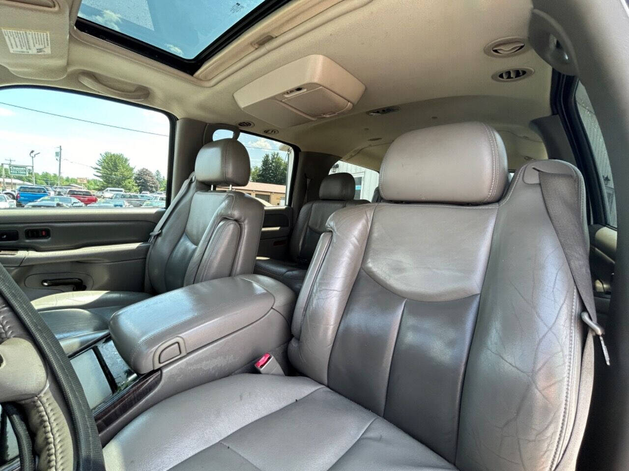 2004 GMC Yukon XL for sale at Upstate Auto Gallery in Westmoreland, NY