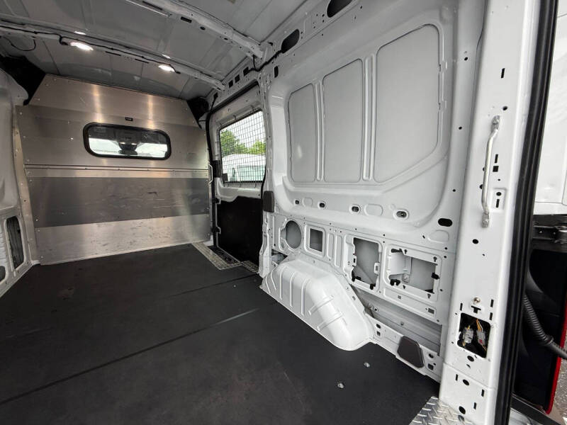 2023 Ford Transit 250