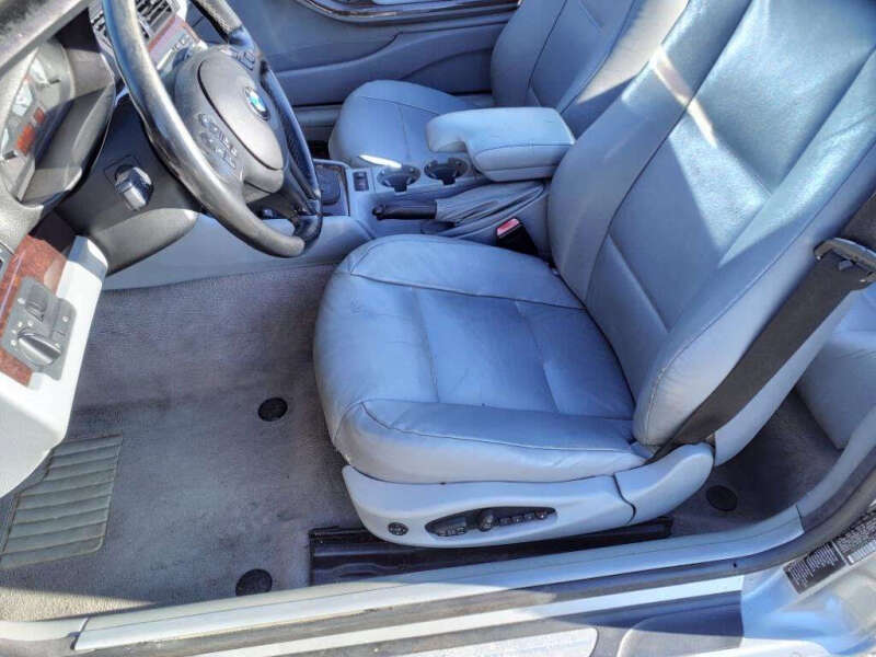 2005 BMW 3 Series 325Ci