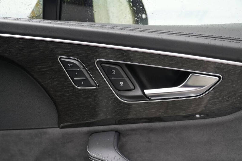 2020 Audi SQ7 4.0T quattro Prestige