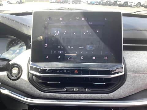 2022 Jeep Compass Latitude Lux