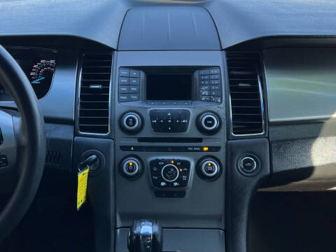 2015 Ford Taurus SEL