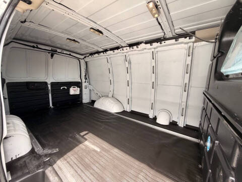 2021 Chevrolet Express 2500