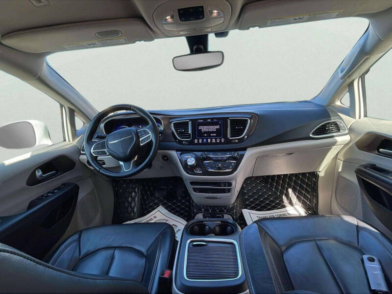 2018 Chrysler Pacifica Touring L Plus