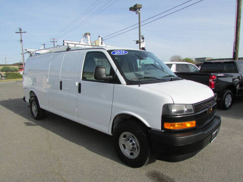 2025 Chevrolet Express 2500