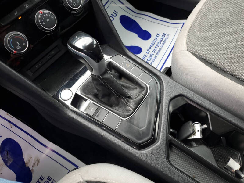 2024 Volkswagen Taos S