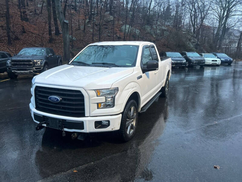 2016 Ford F-150 for sale at Topham Automotive Inc. in Middleboro MA