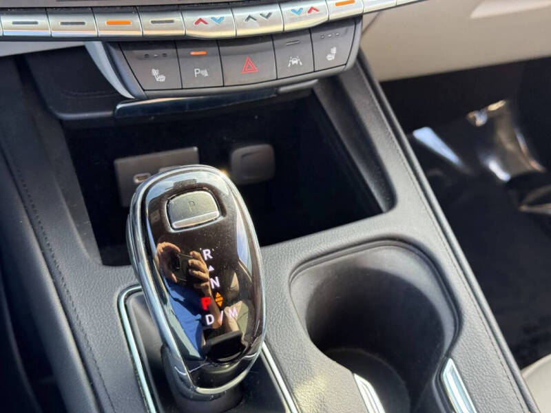 2023 Cadillac XT4 Luxury