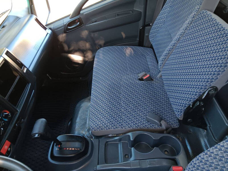 2023 Chevrolet 3500 LCF