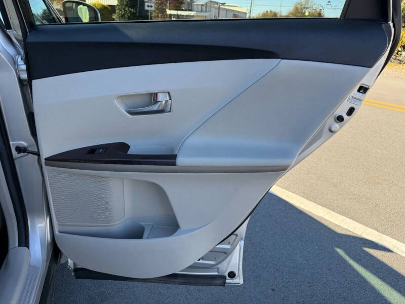 2011 Toyota Venza AWD 4cyl