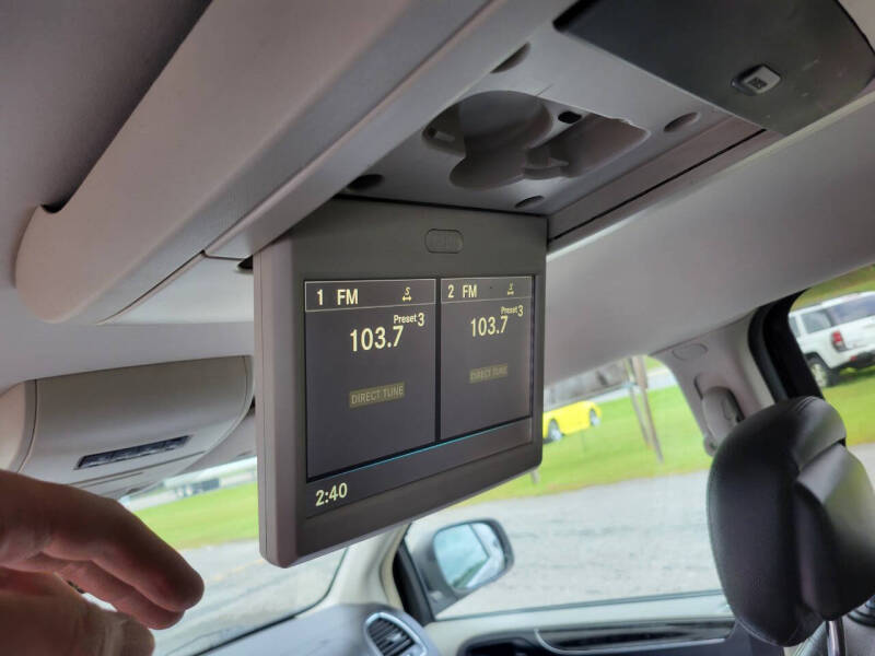 2014 Chrysler WHEELCHAIR VAN