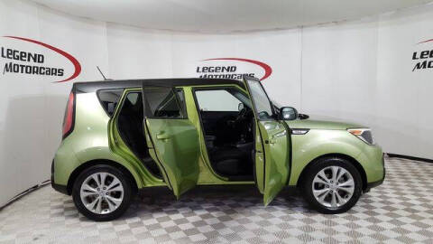 2016 Kia Soul +