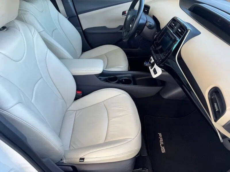 2016 Toyota Prius Two