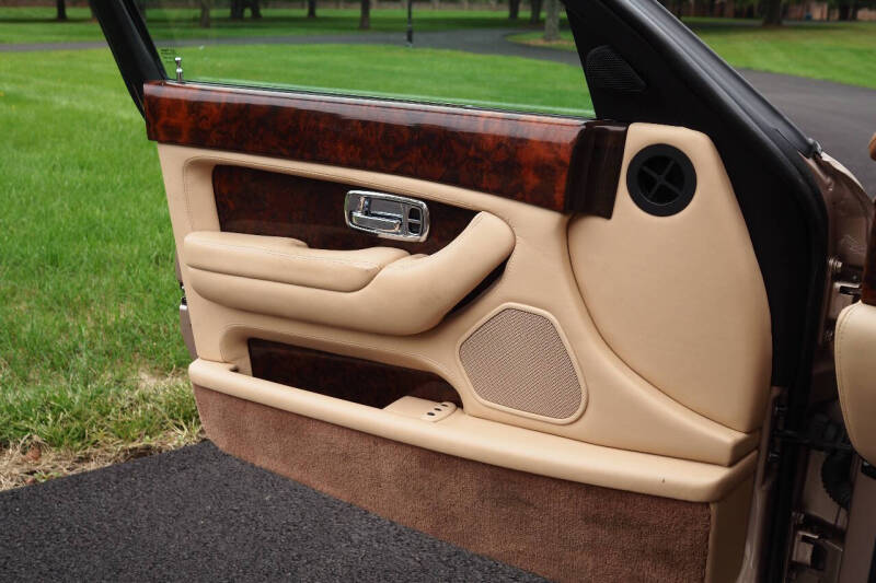 2001 Bentley Arnage Red Label