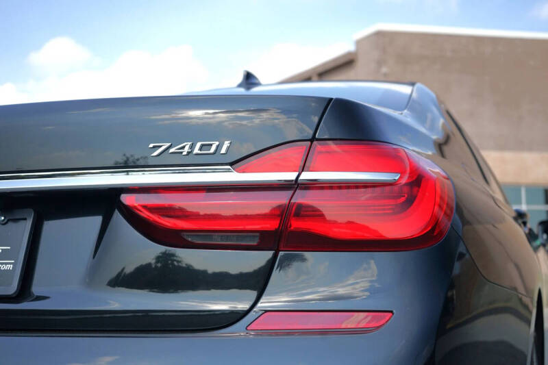 2018 BMW 7 Series 740i