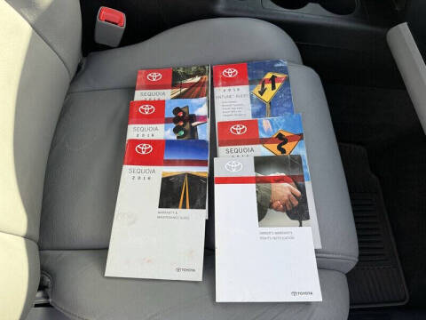 2016 Toyota Sequoia SR5