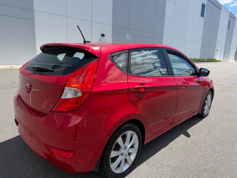 2013 Hyundai Accent SE