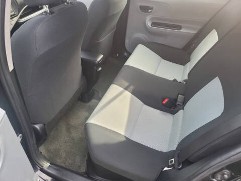 2014 Toyota Prius c Three