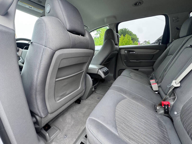 2017 Chevrolet Traverse LS