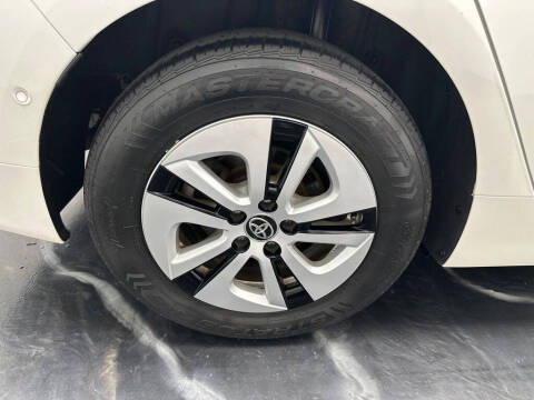 2018 Toyota Prius Three
