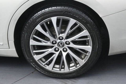 2019 Lexus ES 300h