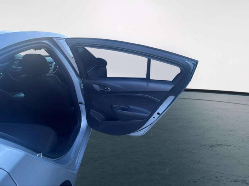 2016 Chevrolet Cruze LS Auto