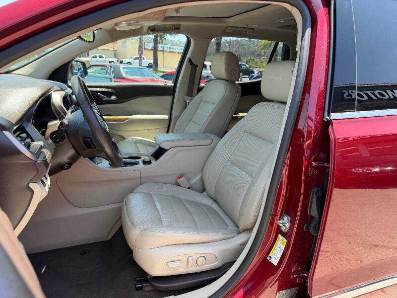 2017 GMC Acadia Denali