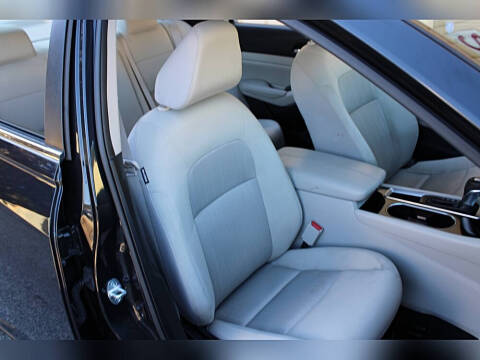 2021 Nissan Altima 2.5 SV