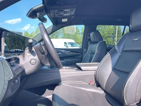 2022 Cadillac Escalade Sport