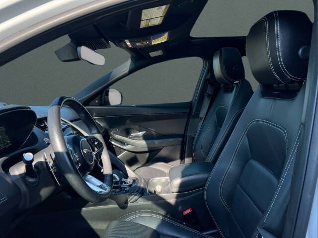 2024 Jaguar E-PACE P250 R-Dynamic SE