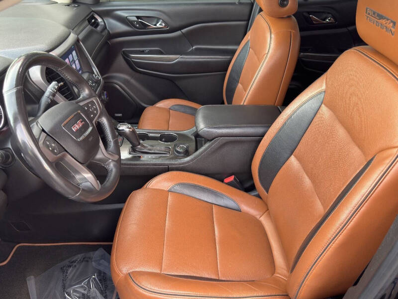 2017 GMC Acadia SLT-1