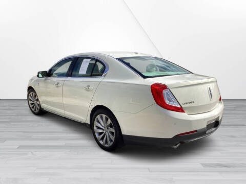 2013 Lincoln MKS