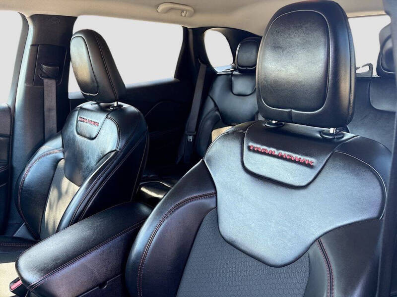 2021 Jeep Cherokee Trailhawk