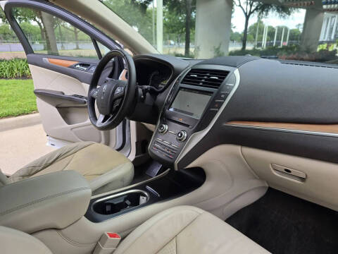 2017 Lincoln MKC Select
