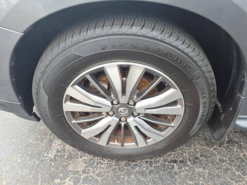 2018 Nissan Pathfinder S