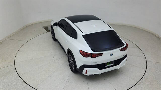 2025 BMW X2 xDrive28i
