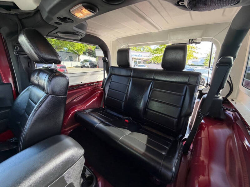 2012 Jeep Wrangler Sahara
