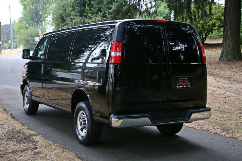 2021 GMC Savana 2500