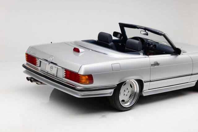 1986 Mercedes-Benz 560-Class 560 SL