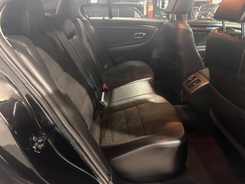 2011 Ford Taurus SHO