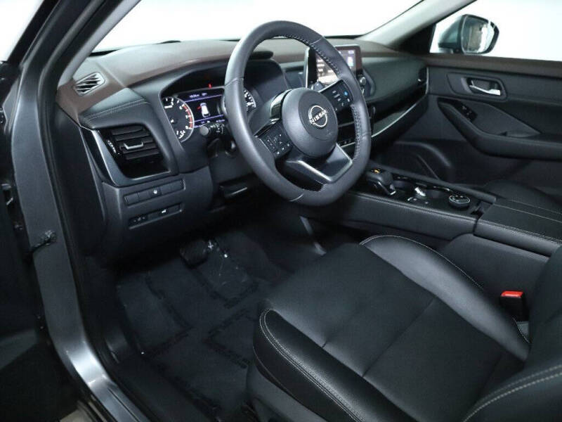 2022 Nissan Rogue SL