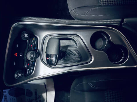 2015 Dodge Challenger SXT