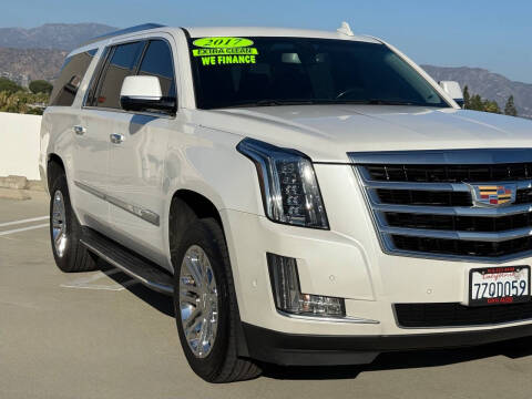 2017 Cadillac Escalade ESV Standard