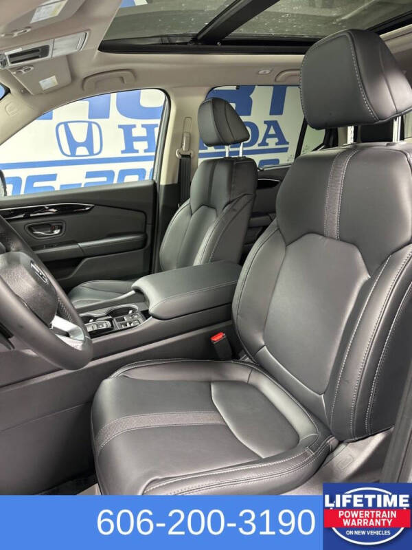 2025 Honda Pilot Touring