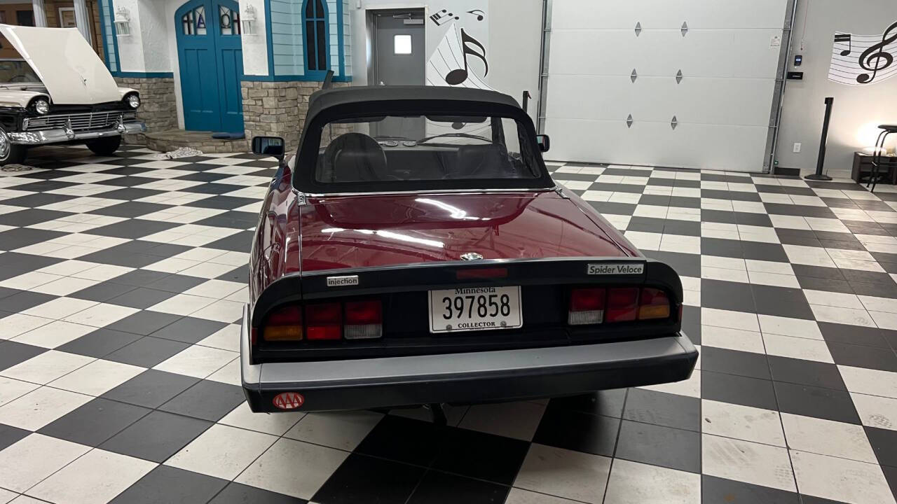 1986 Alfa Romeo Spider 14