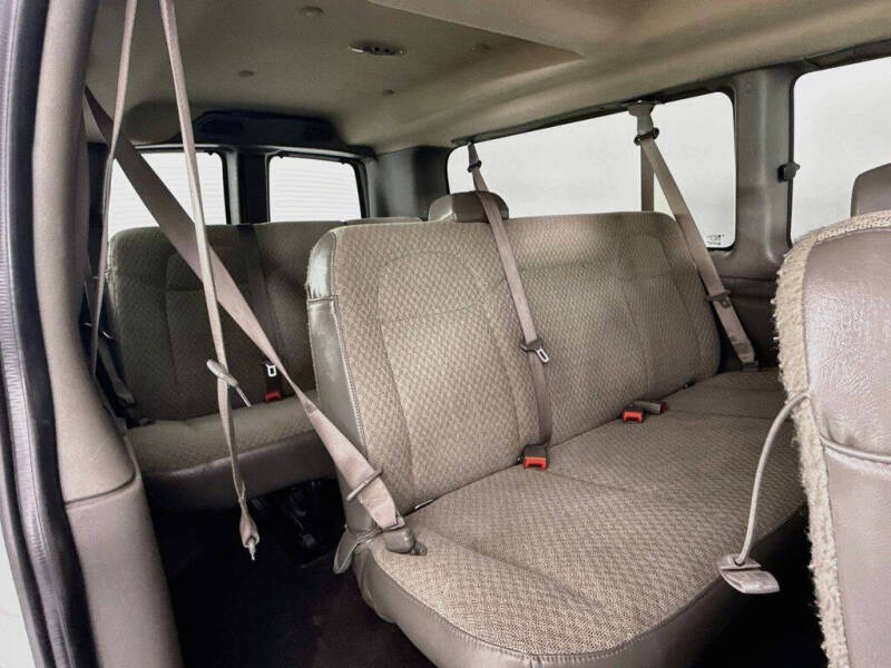 2023 Chevrolet Express LS 3500