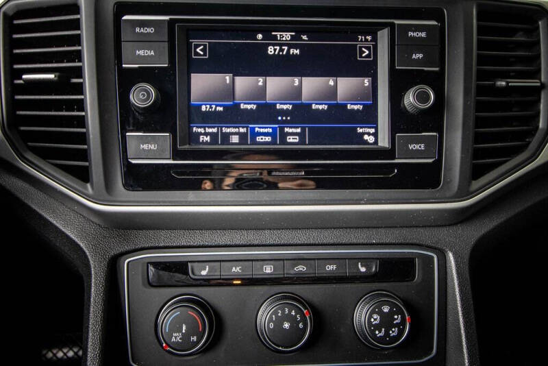 2023 Volkswagen Atlas Cross Sport SE