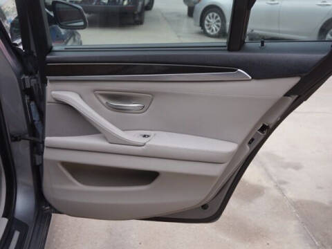 2011 BMW 5 Series 528i