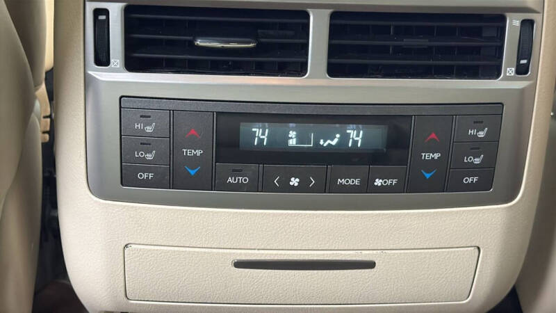 2013 Lexus LX 570