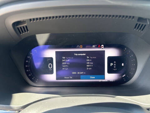 2024 Volvo XC60 B5 Core Dark Theme